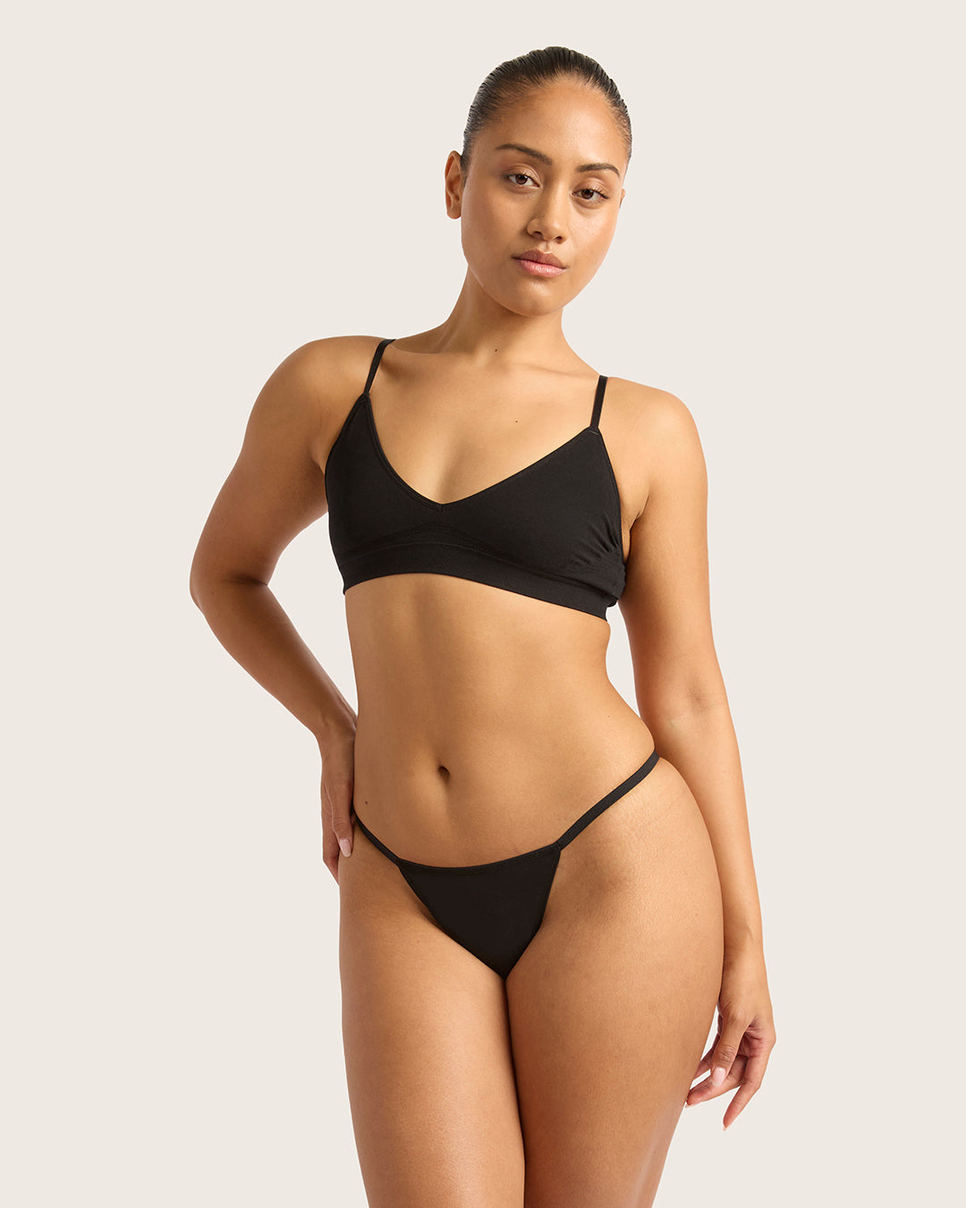 LYOLYTE Thin G-string-Black