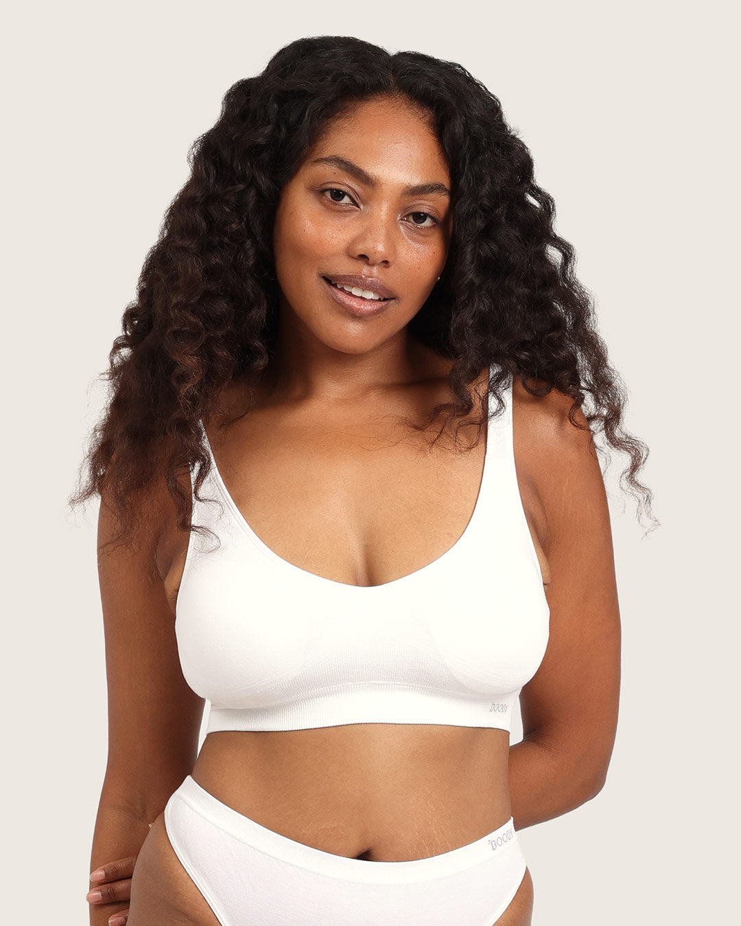 Seamfree Padded Crop Bra - White