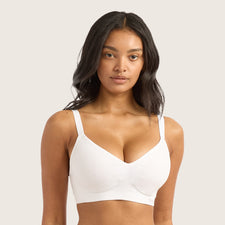 Model's Headshot - Kayleigh Grant